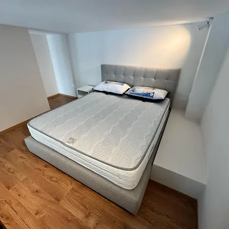 Golem Studio * Golem (Tirana)